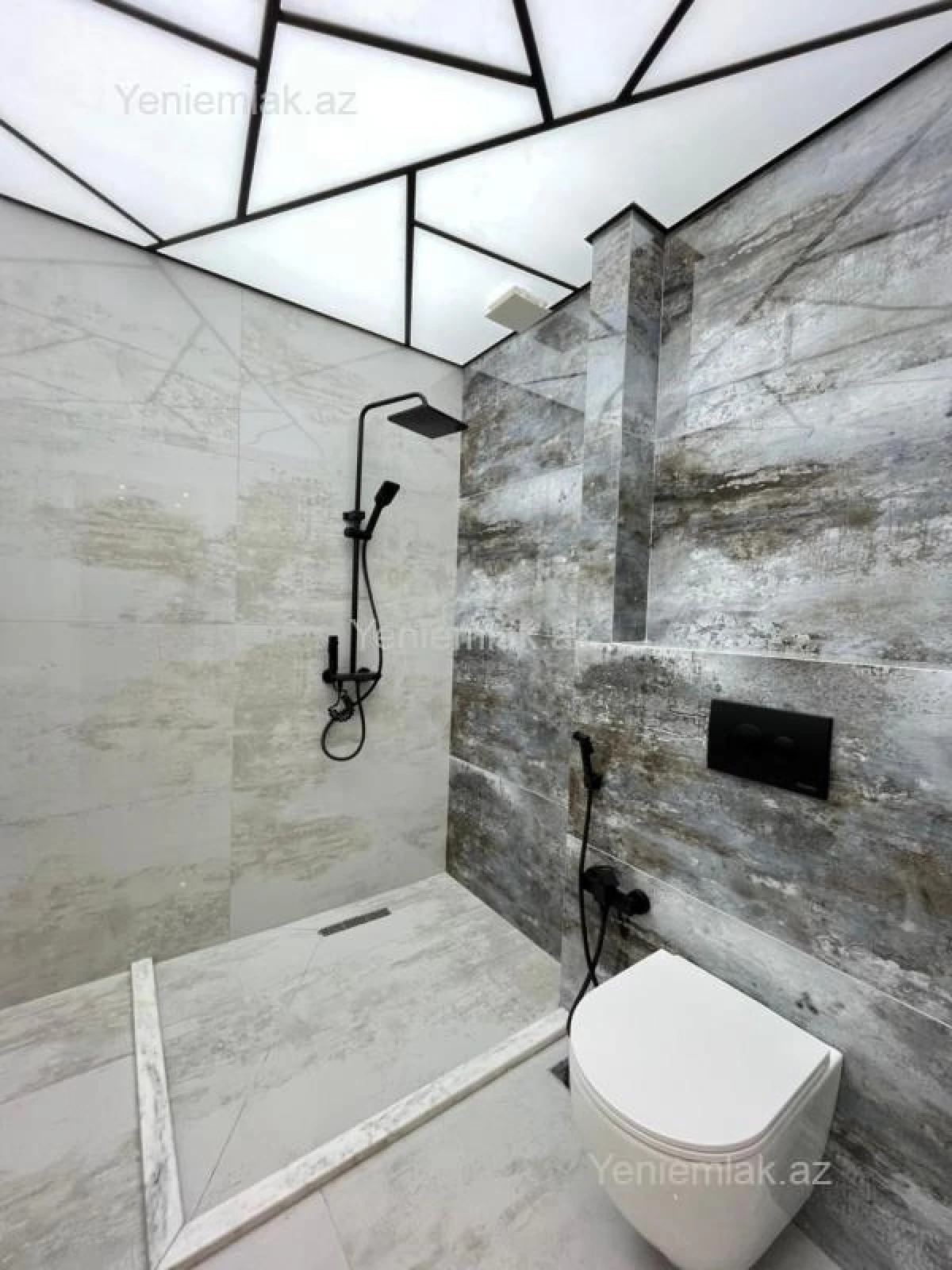 Satılır 3 otaqlı yeni tikili 165 m²
