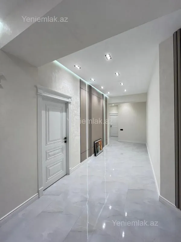 Satılır 3 otaqlı yeni tikili 165 m²