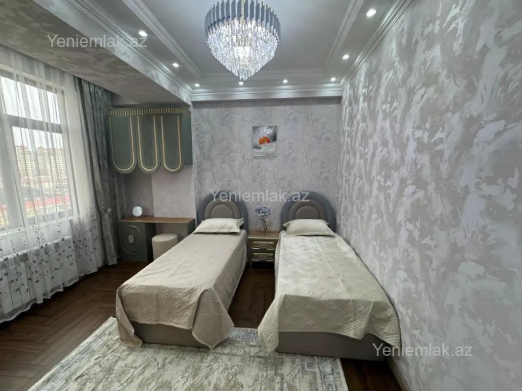 Satılır 3 otaqlı yeni tikili 127 m²