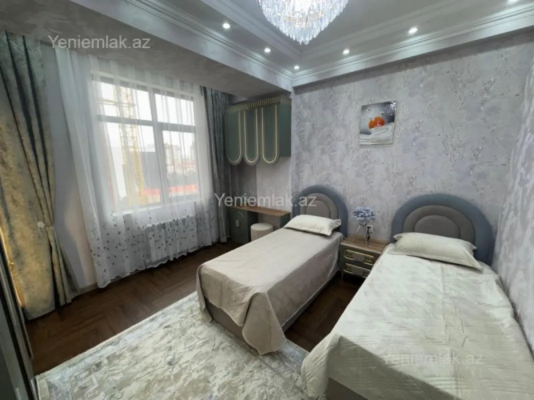 Satılır 3 otaqlı yeni tikili 127 m²