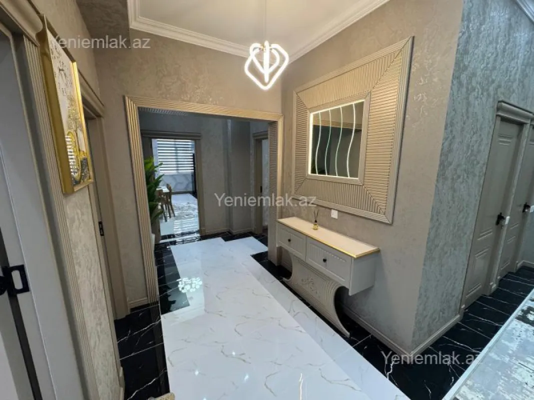 Satılır 3 otaqlı yeni tikili 127 m²