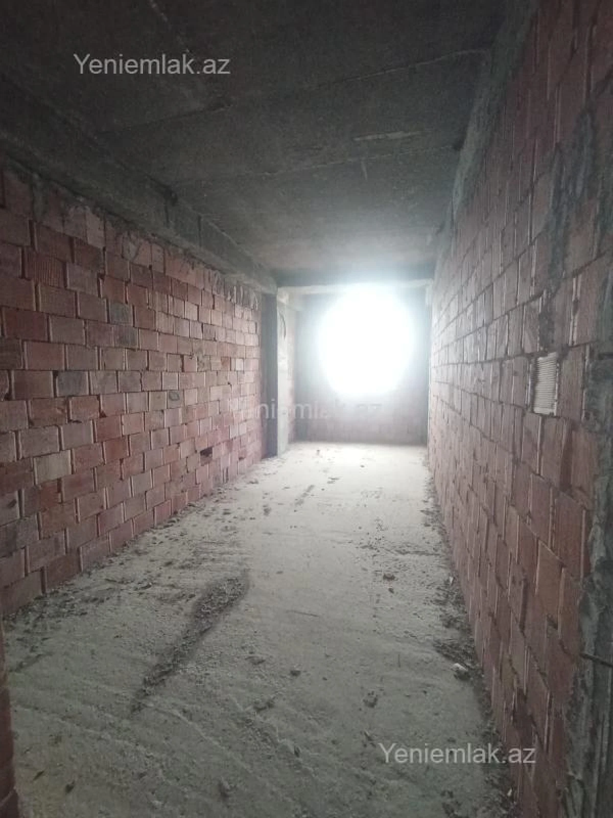 Satılır 2 otaqlı yeni tikili 99 m²