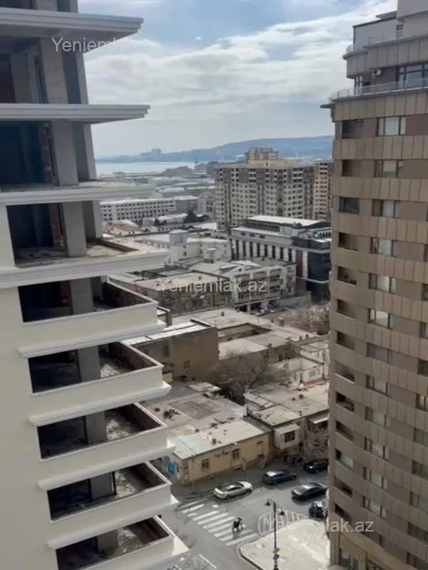 Satılır 3 otaqlı yeni tikili 100 m²