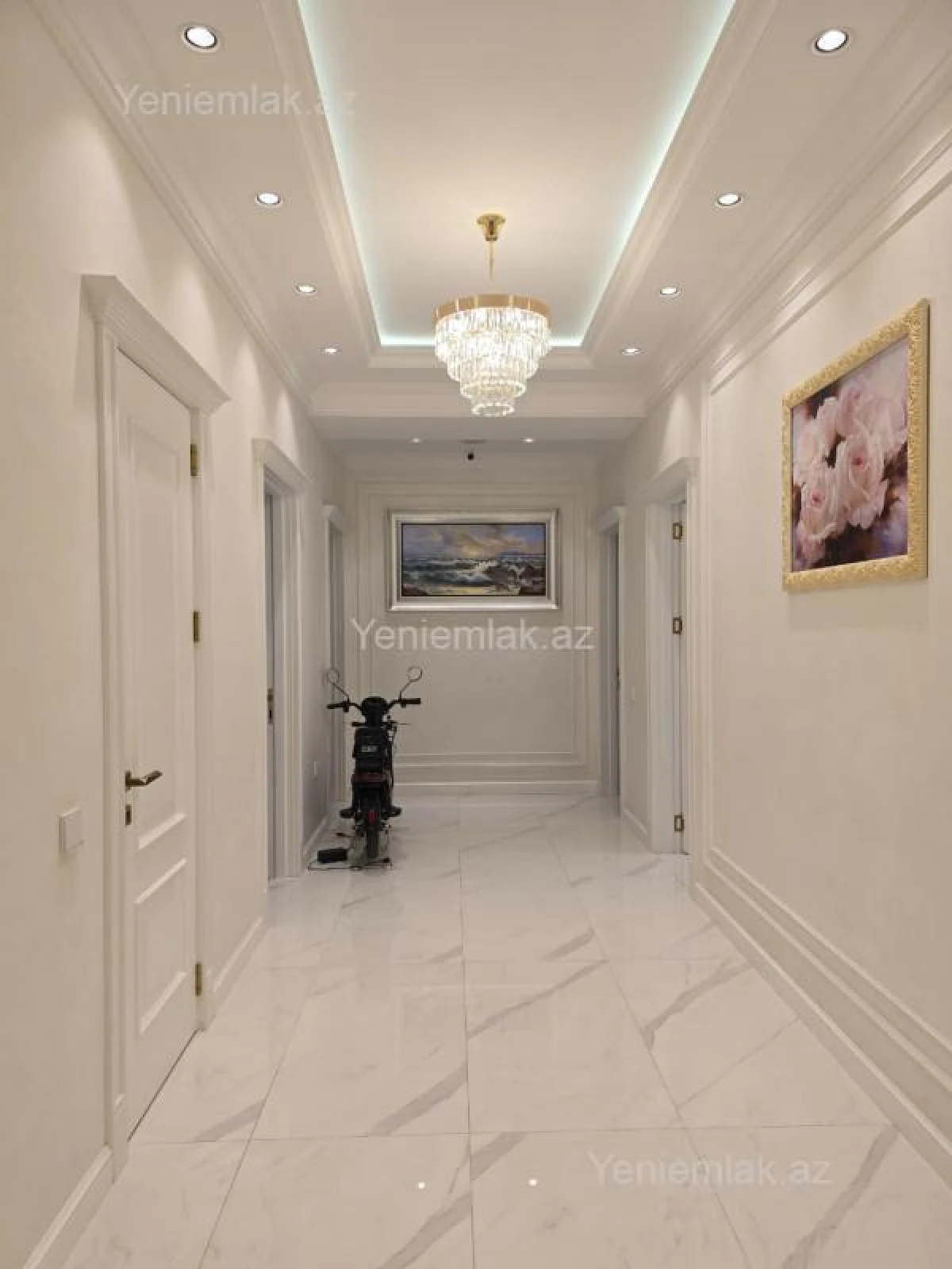 Satılır 4 otaqlı yeni tikili 180 m²