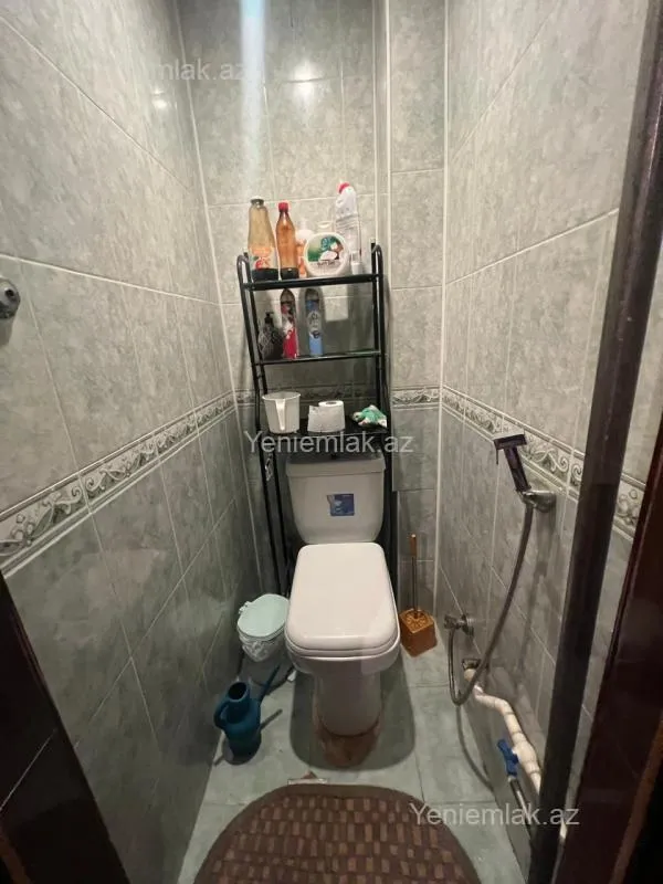Satılır 4 otaqlı köhnə tikili 90 m²