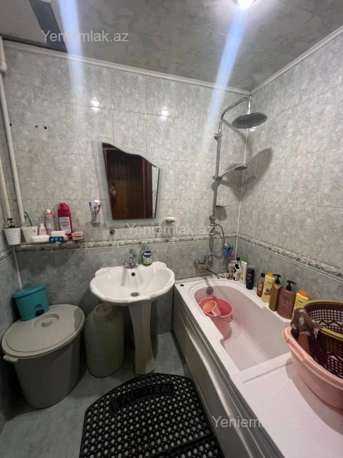 Satılır 4 otaqlı köhnə tikili 90 m²