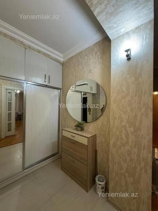 Satılır 2 otaqlı yeni tikili 82 m²