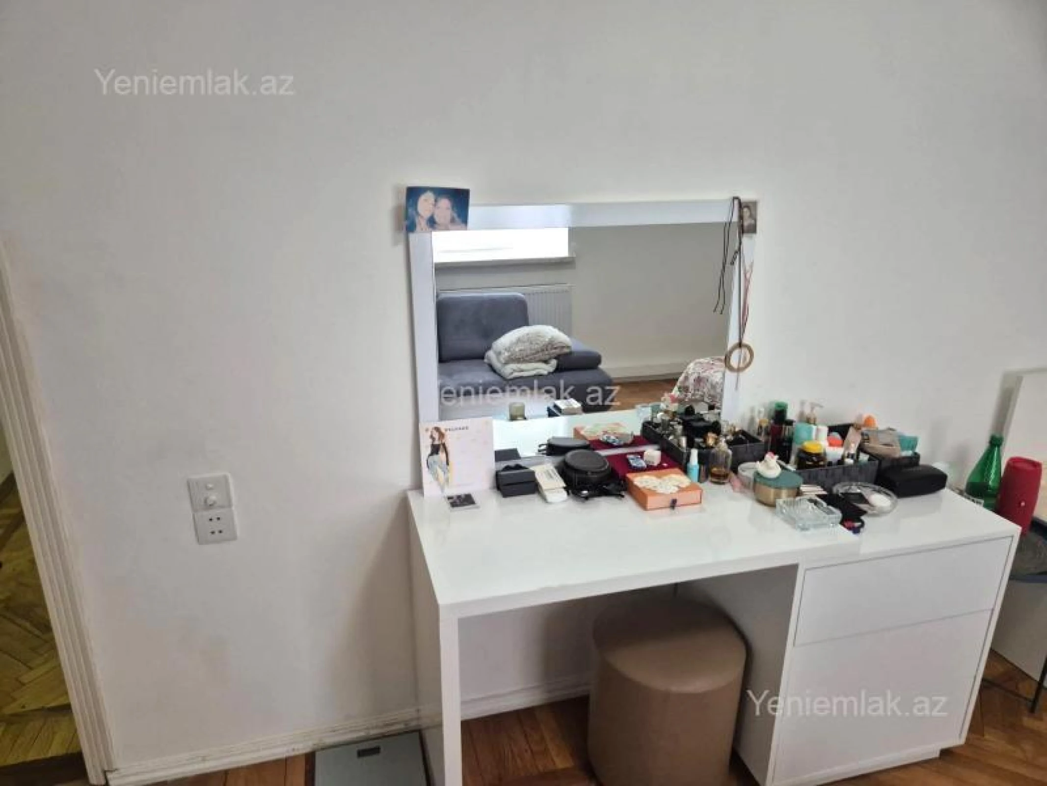 Satılır 3 otaqlı köhnə tikili 90 m²