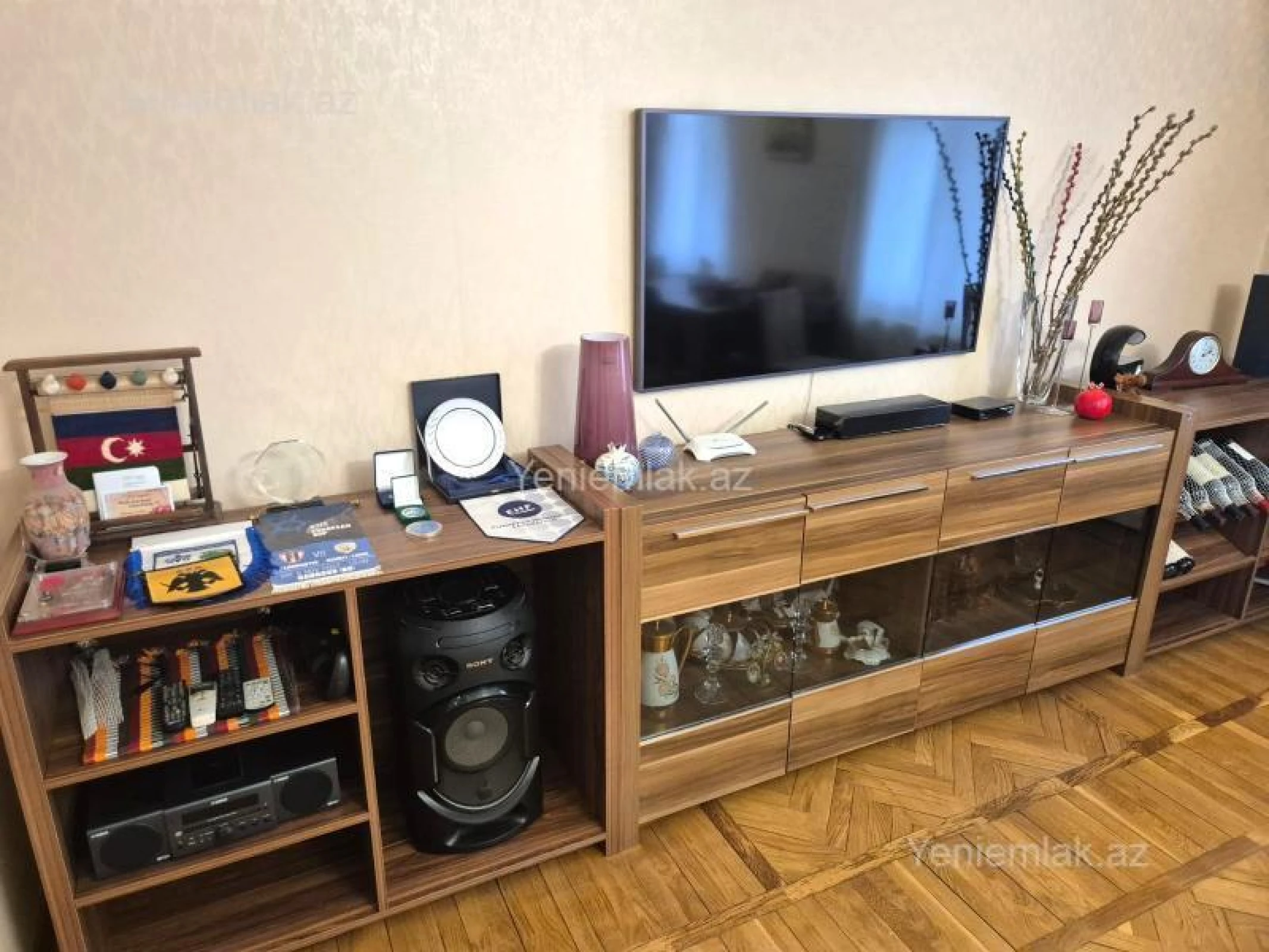 Satılır 3 otaqlı köhnə tikili 90 m²