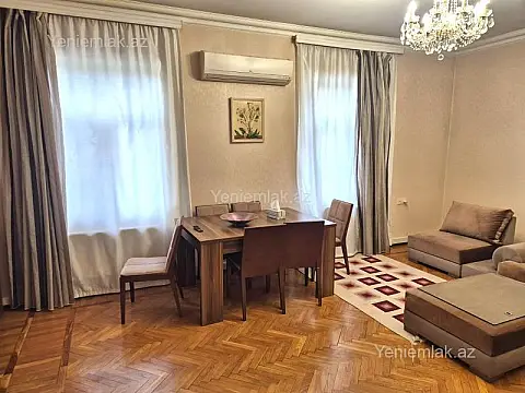 Satılır 3 otaqlı köhnə tikili 90 m²