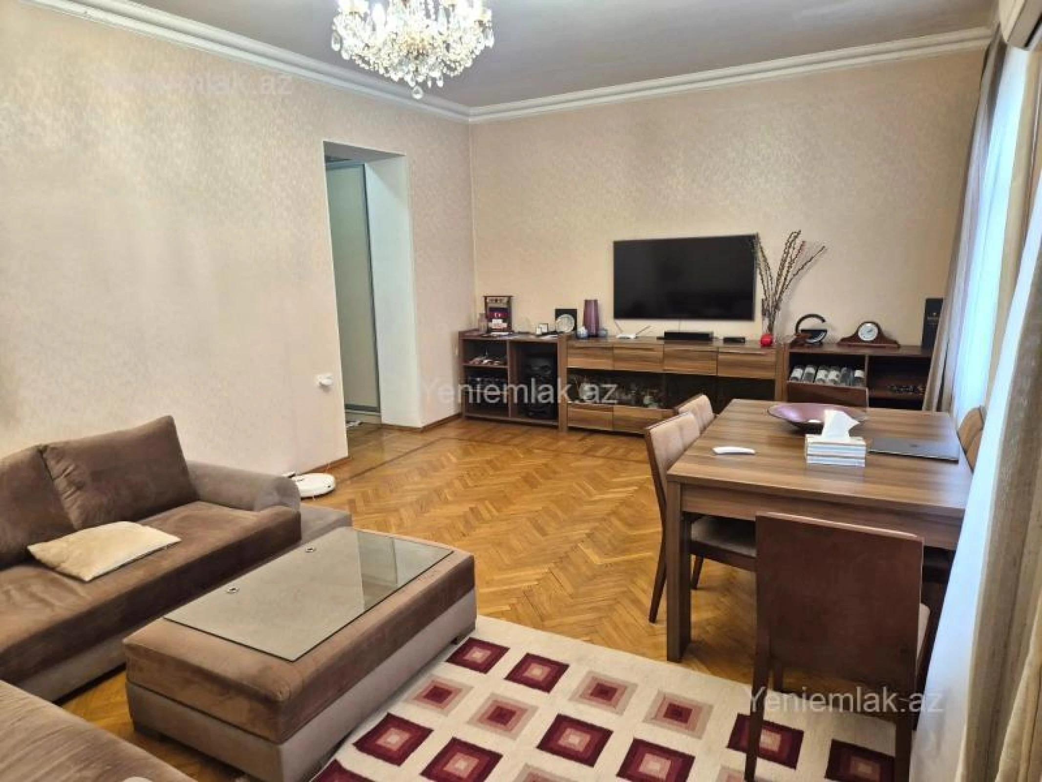 Satılır 3 otaqlı köhnə tikili 90 m²