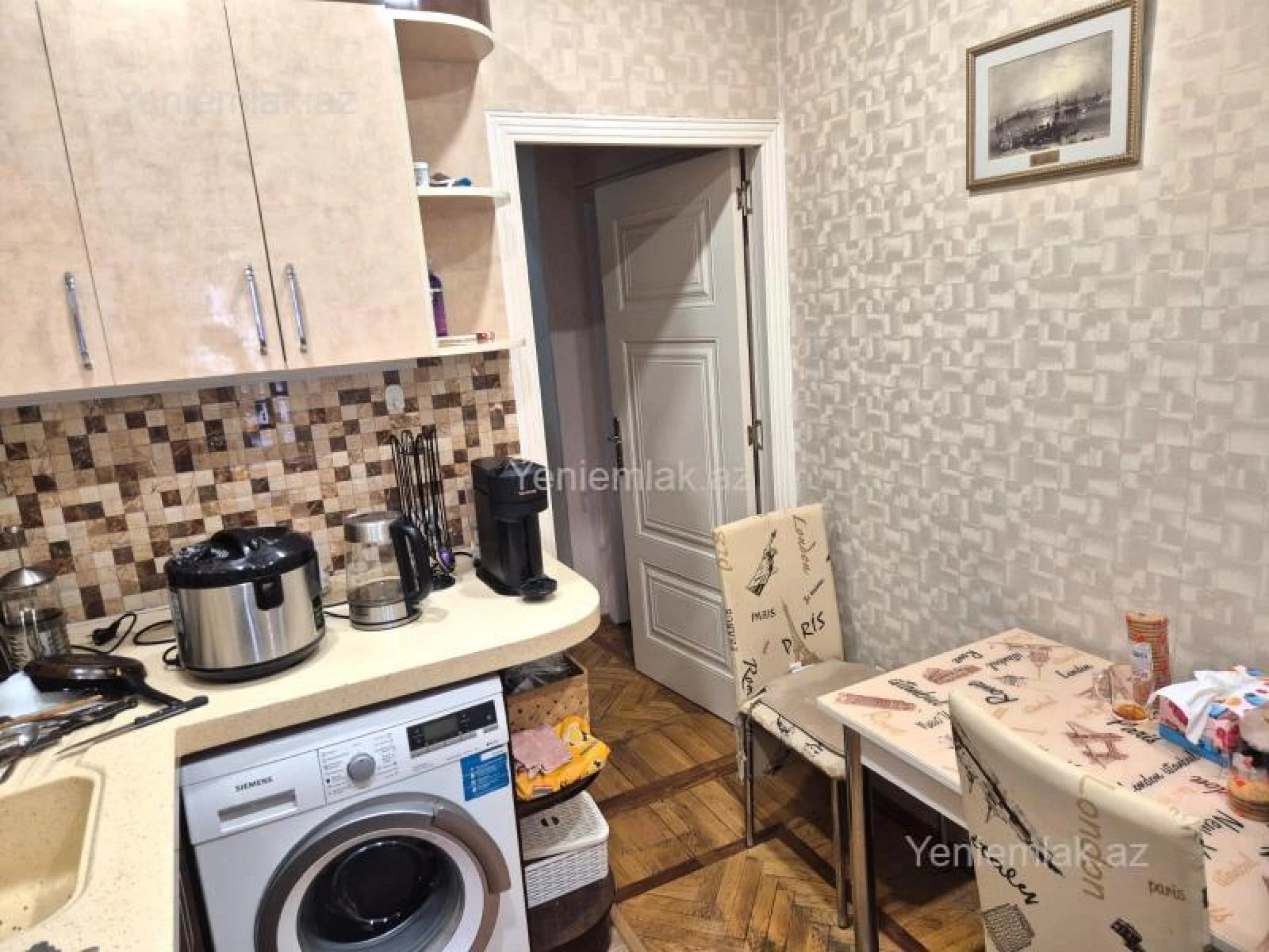 Satılır 3 otaqlı köhnə tikili 90 m²