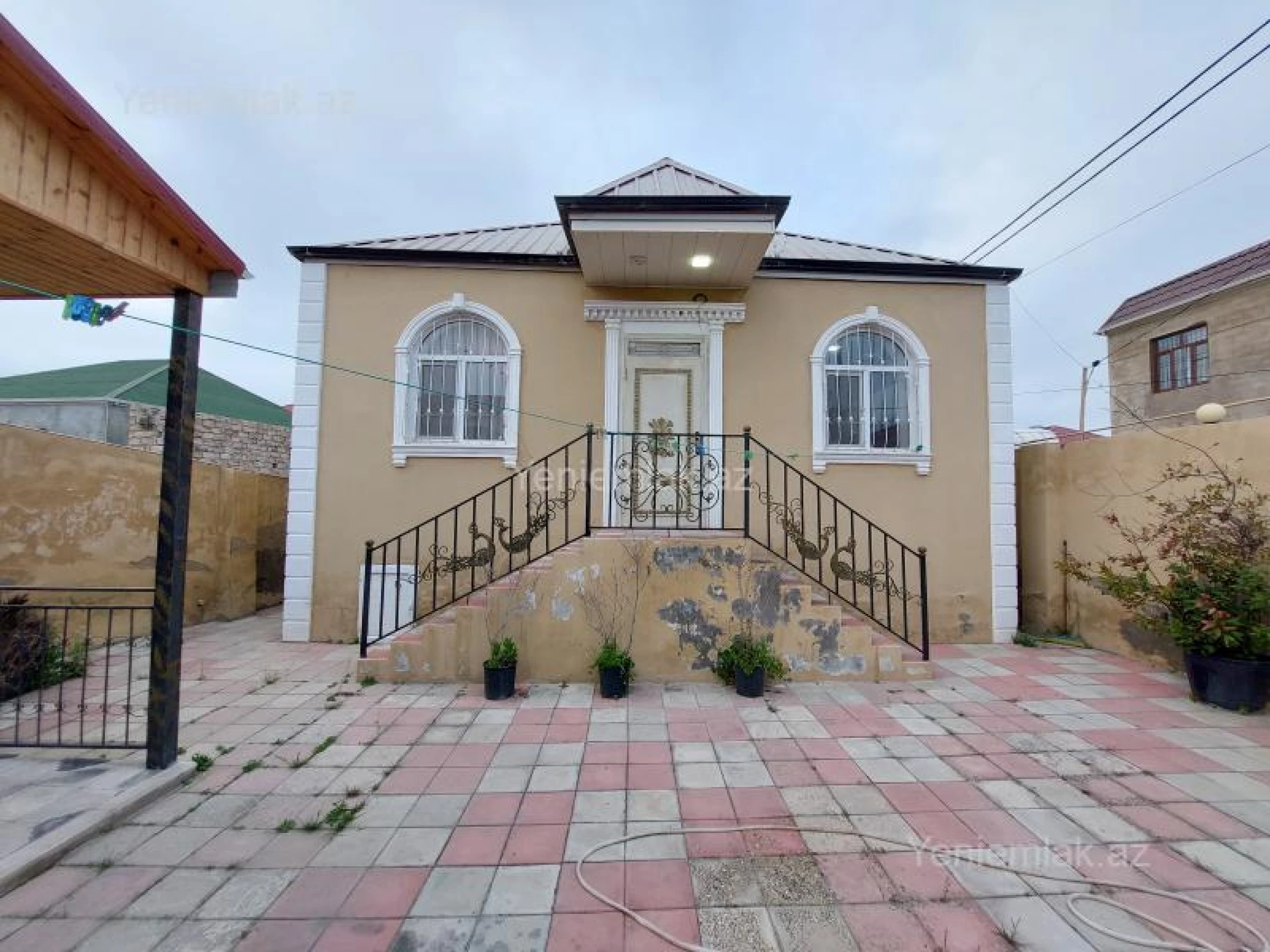 Satılır 3 otaqlı həyət evi 100 m²