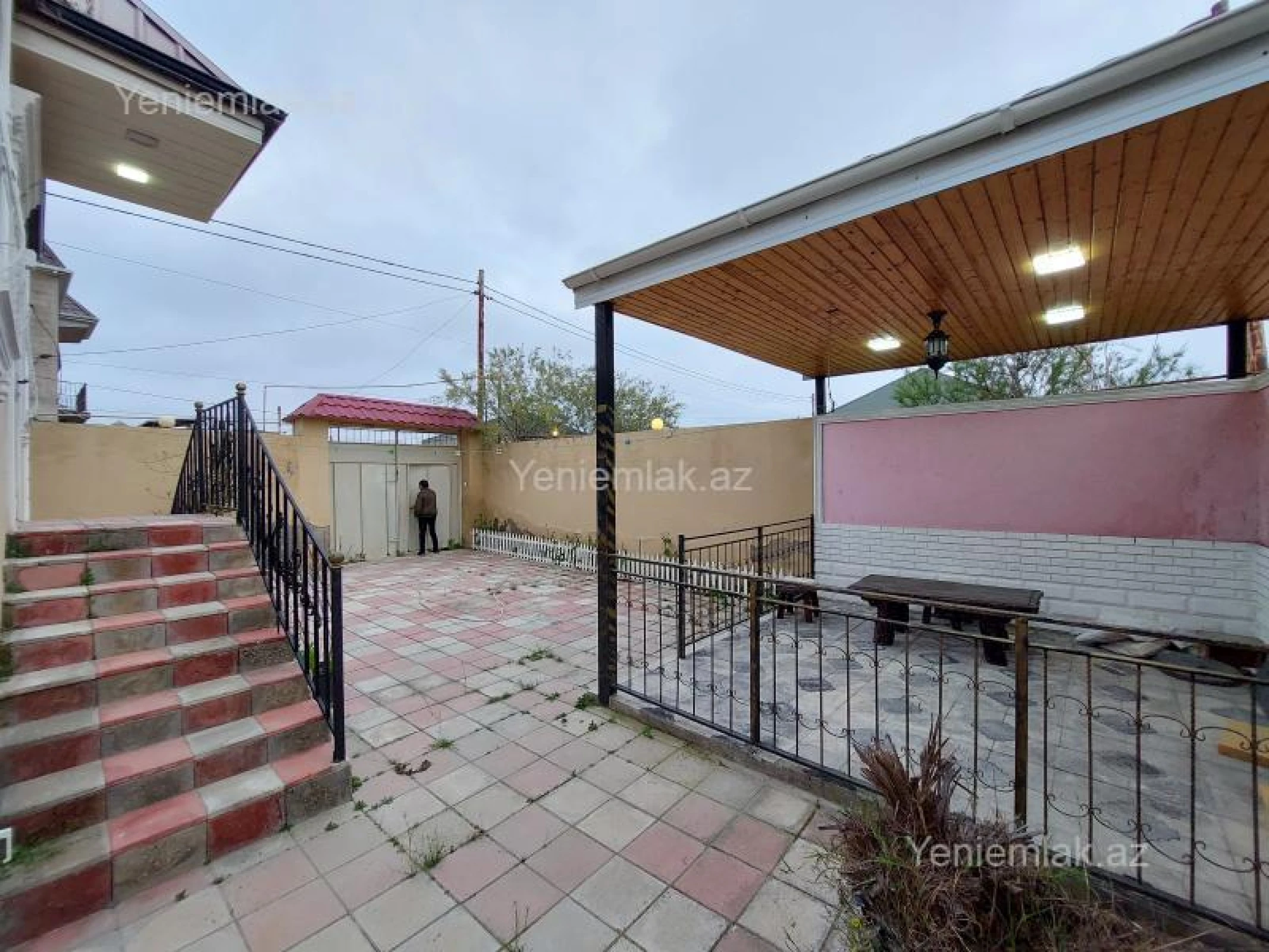 Satılır 3 otaqlı həyət evi 100 m²