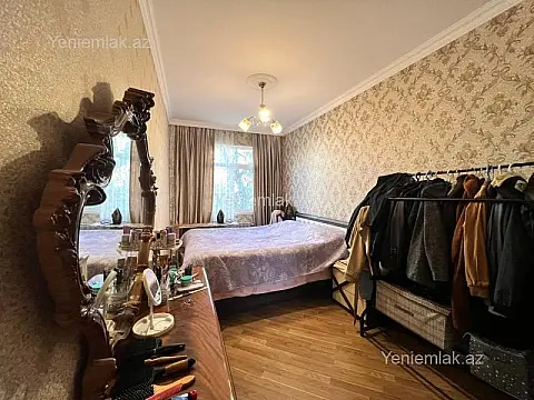 Satılır 2 otaqlı köhnə tikili 65 m²