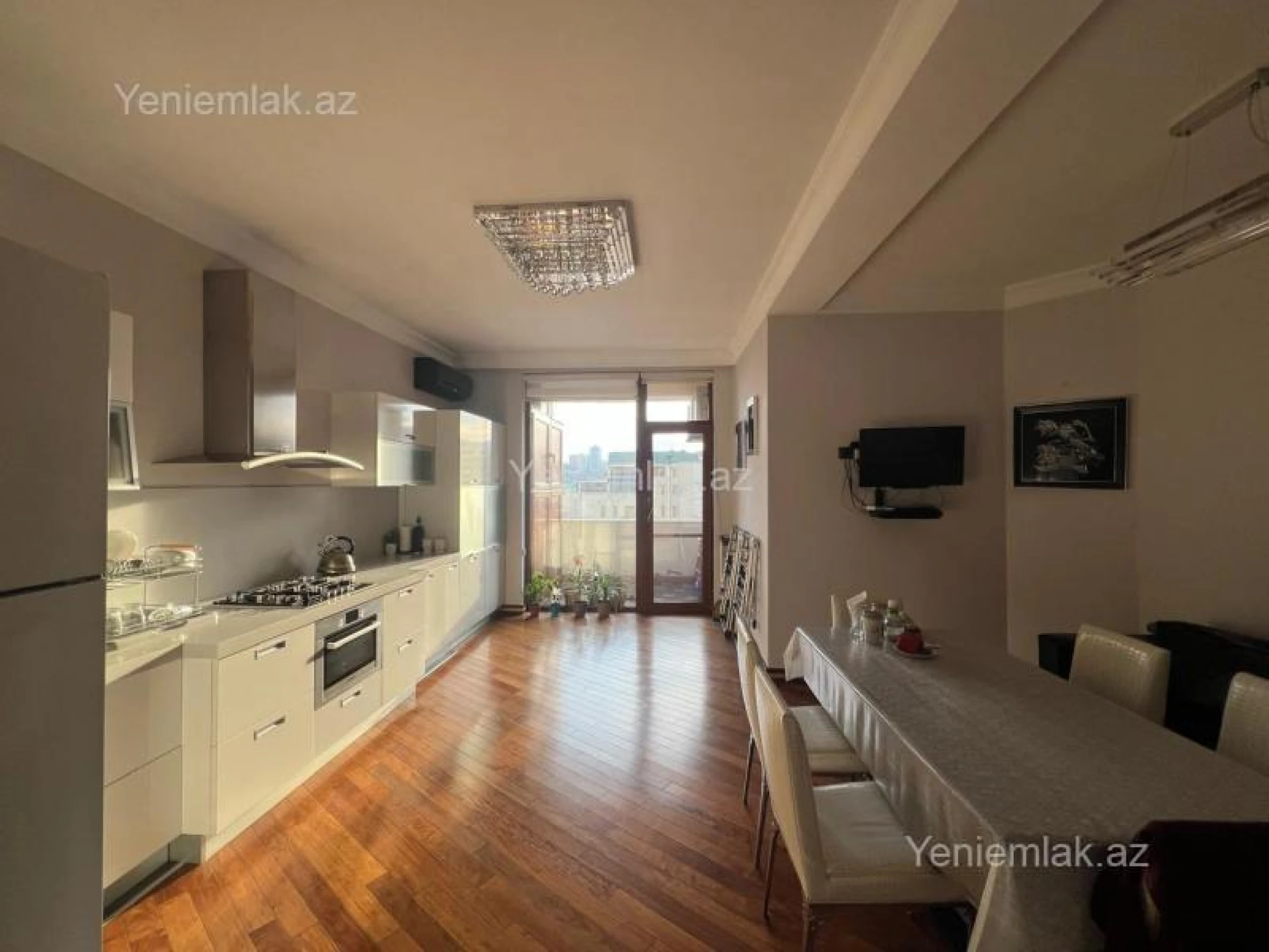 Satılır 4 otaqlı yeni tikili 220 m²