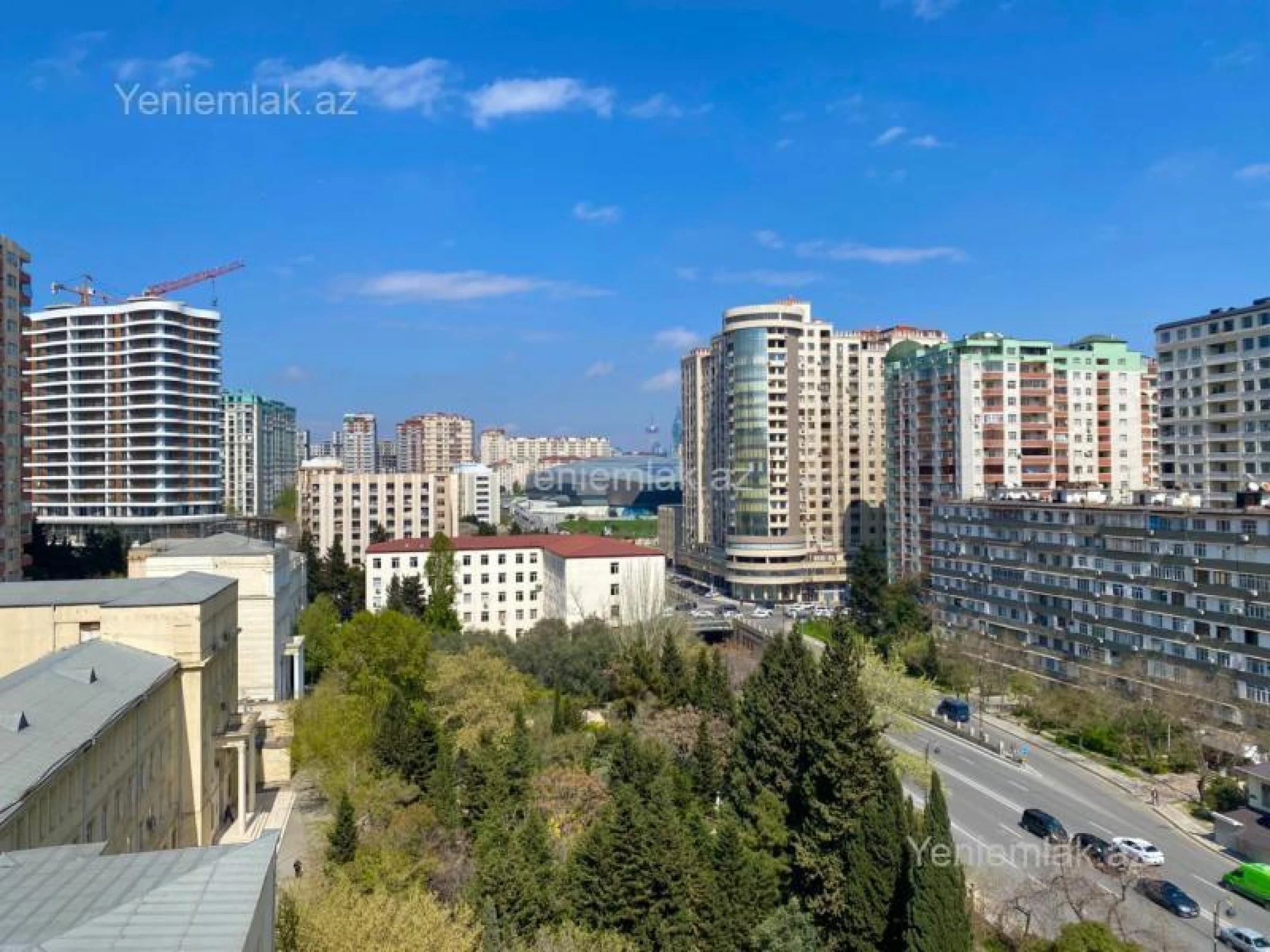 Satılır 4 otaqlı yeni tikili 160 m²