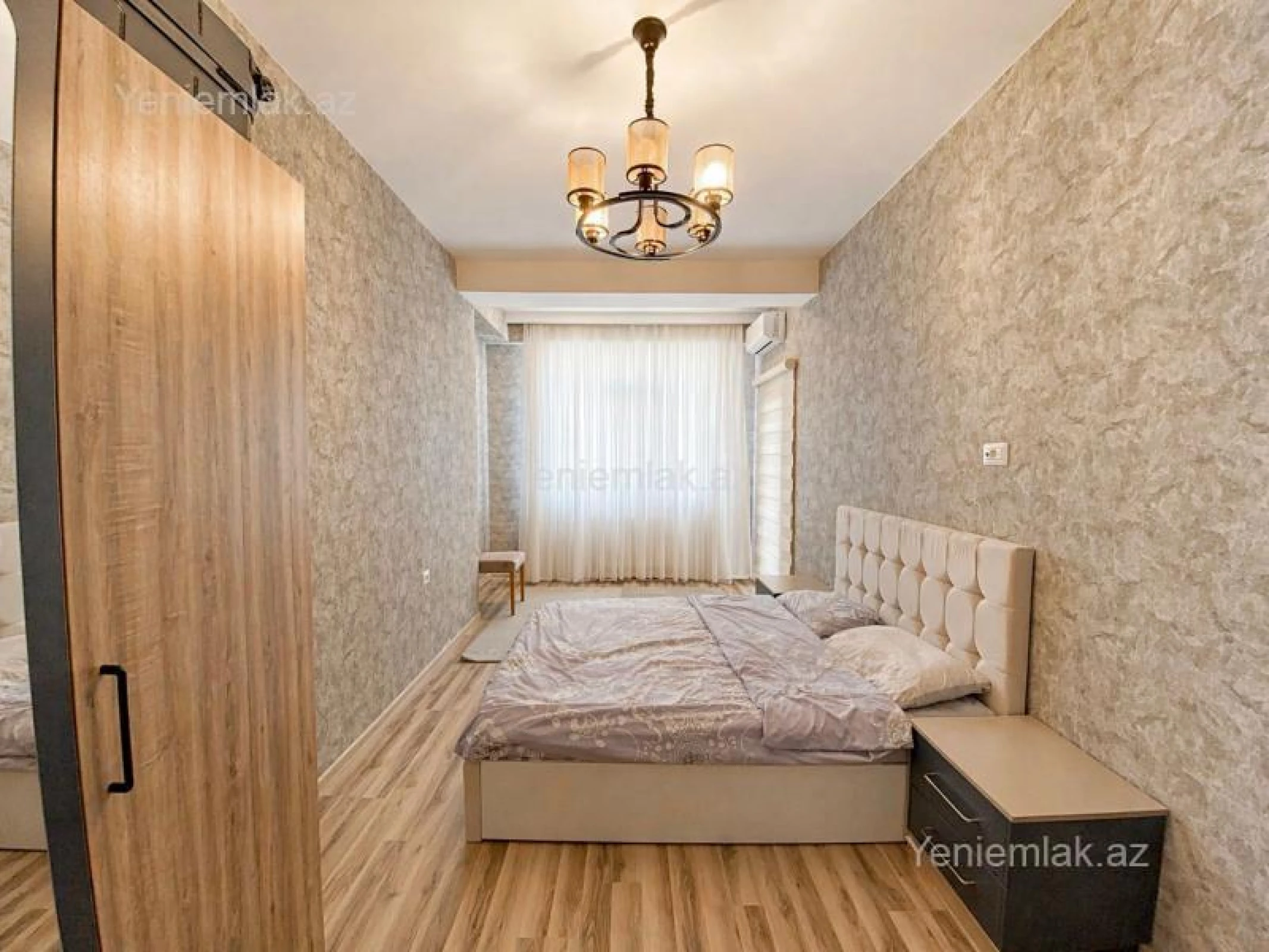 Satılır 4 otaqlı yeni tikili 160 m²