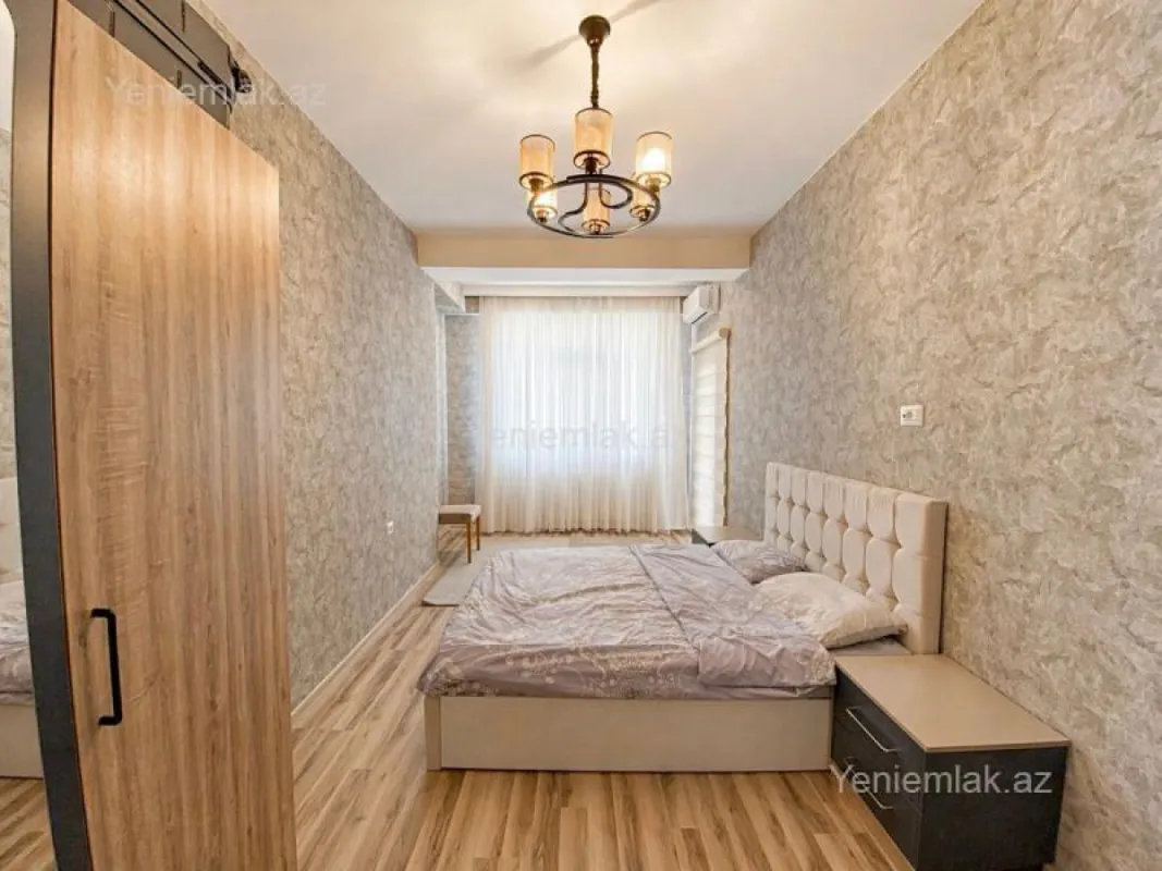 Satılır 4 otaqlı yeni tikili 160 m²