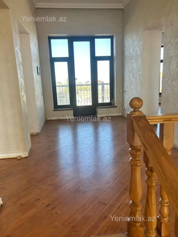 Satılır 4 otaqlı həyət evi 230 m²