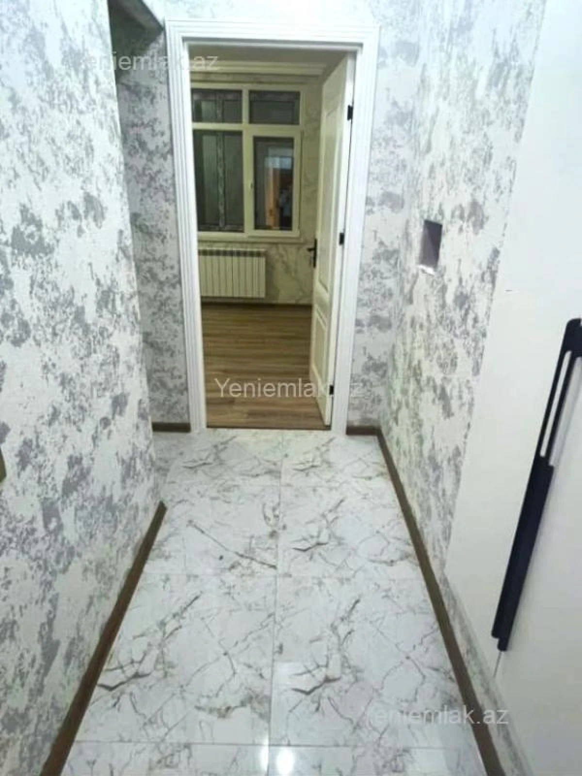 Satılır 2 otaqlı köhnə tikili 40 m²