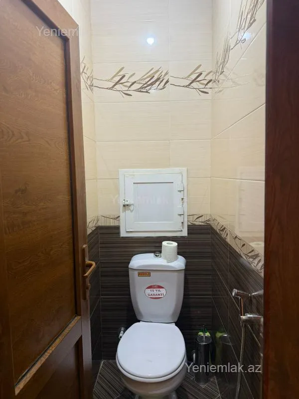 Satılır 4 otaqlı köhnə tikili 110 m²