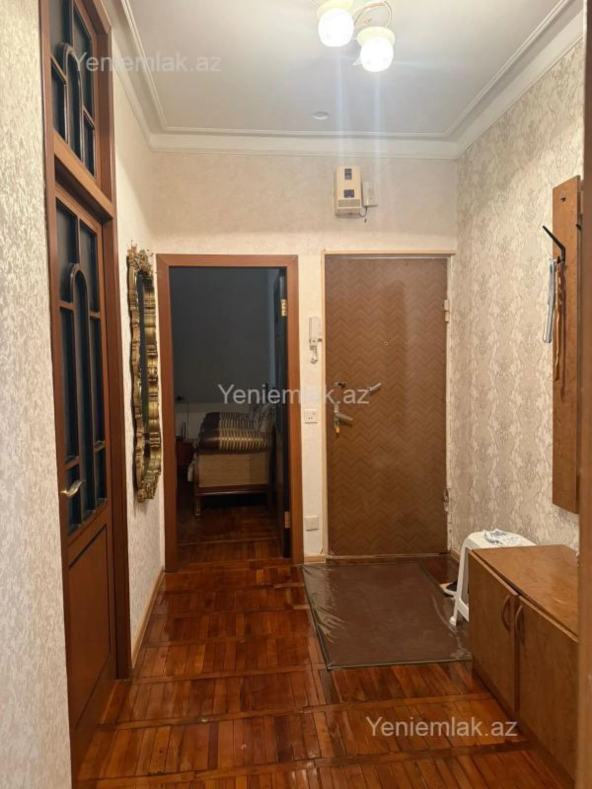 Satılır 4 otaqlı köhnə tikili 110 m²