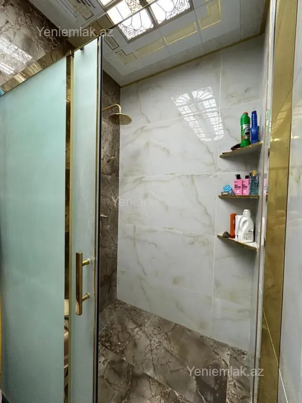 Satılır 3 otaqlı yeni tikili 142 m²