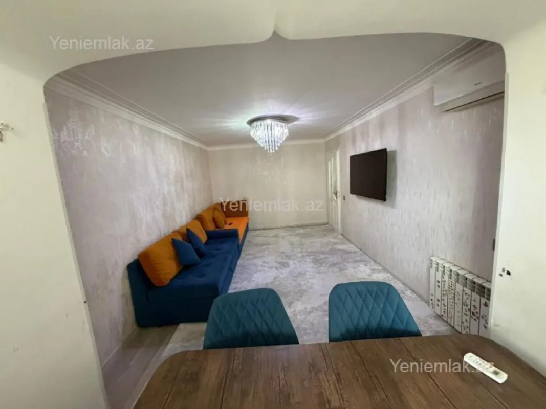 Satılır 3 otaqlı köhnə tikili 70 m²