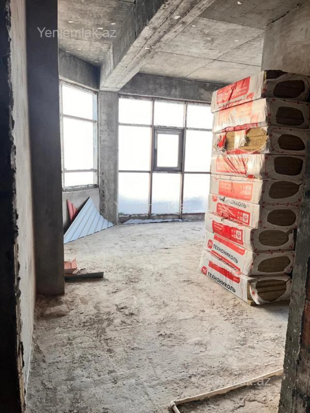Satılır 3 otaqlı yeni tikili 210 m²