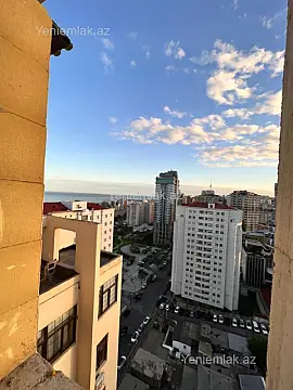 Satılır 3 otaqlı yeni tikili 210 m²