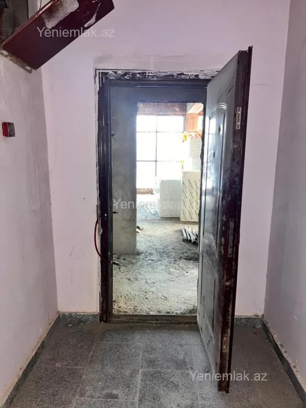 Satılır 3 otaqlı yeni tikili 210 m²