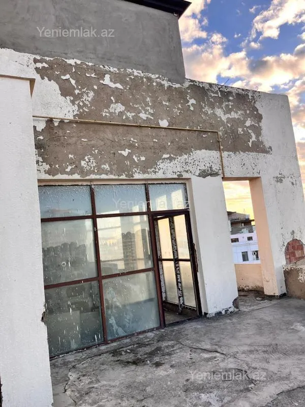 Satılır 3 otaqlı yeni tikili 210 m²