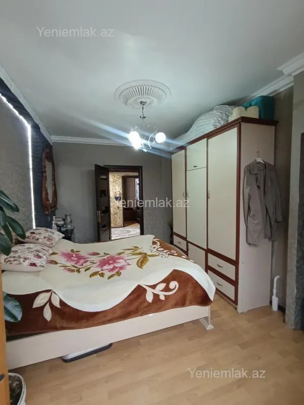Satılır 3 otaqlı köhnə tikili 86 m²