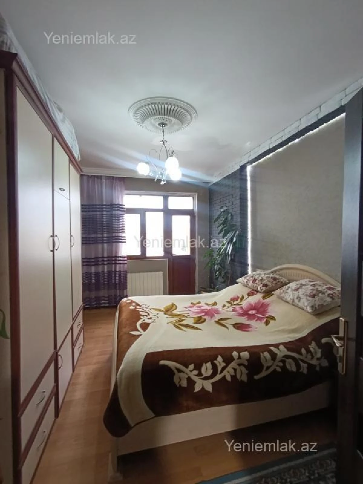 Satılır 3 otaqlı köhnə tikili 86 m²