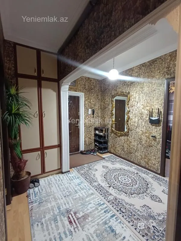 Satılır 3 otaqlı köhnə tikili 86 m²