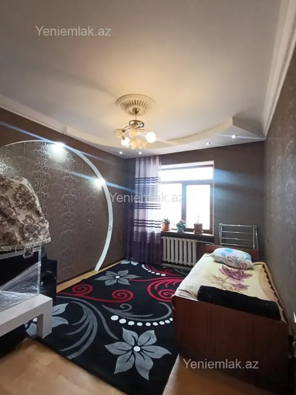 Satılır 3 otaqlı köhnə tikili 86 m²