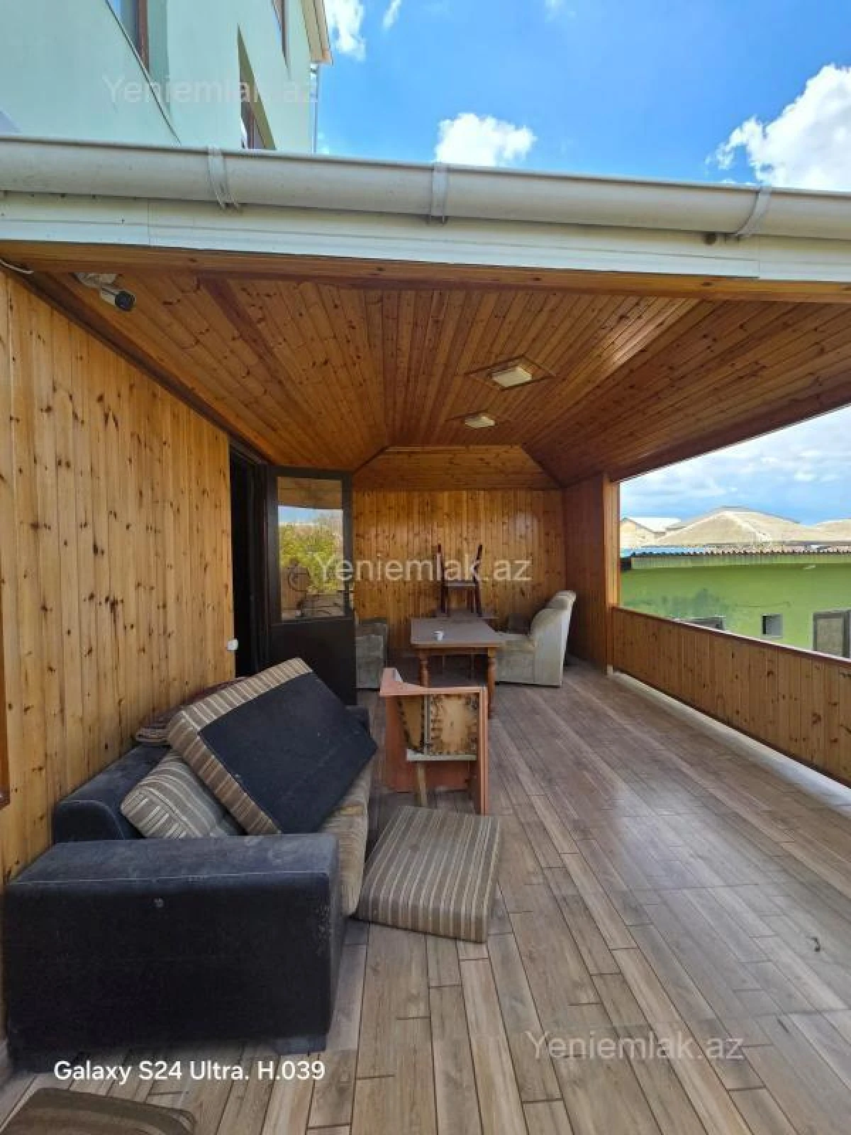 Satılır 7 otaqlı həyət evi 250 m²
