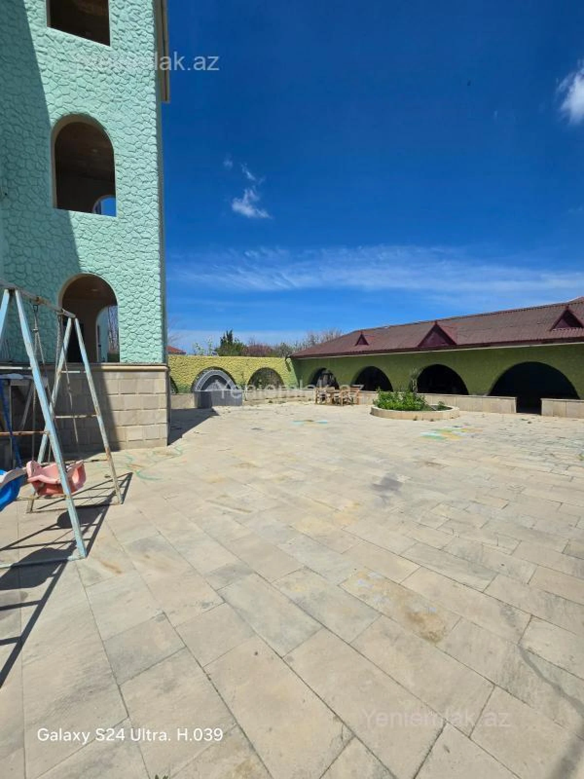 Satılır 7 otaqlı həyət evi 250 m²