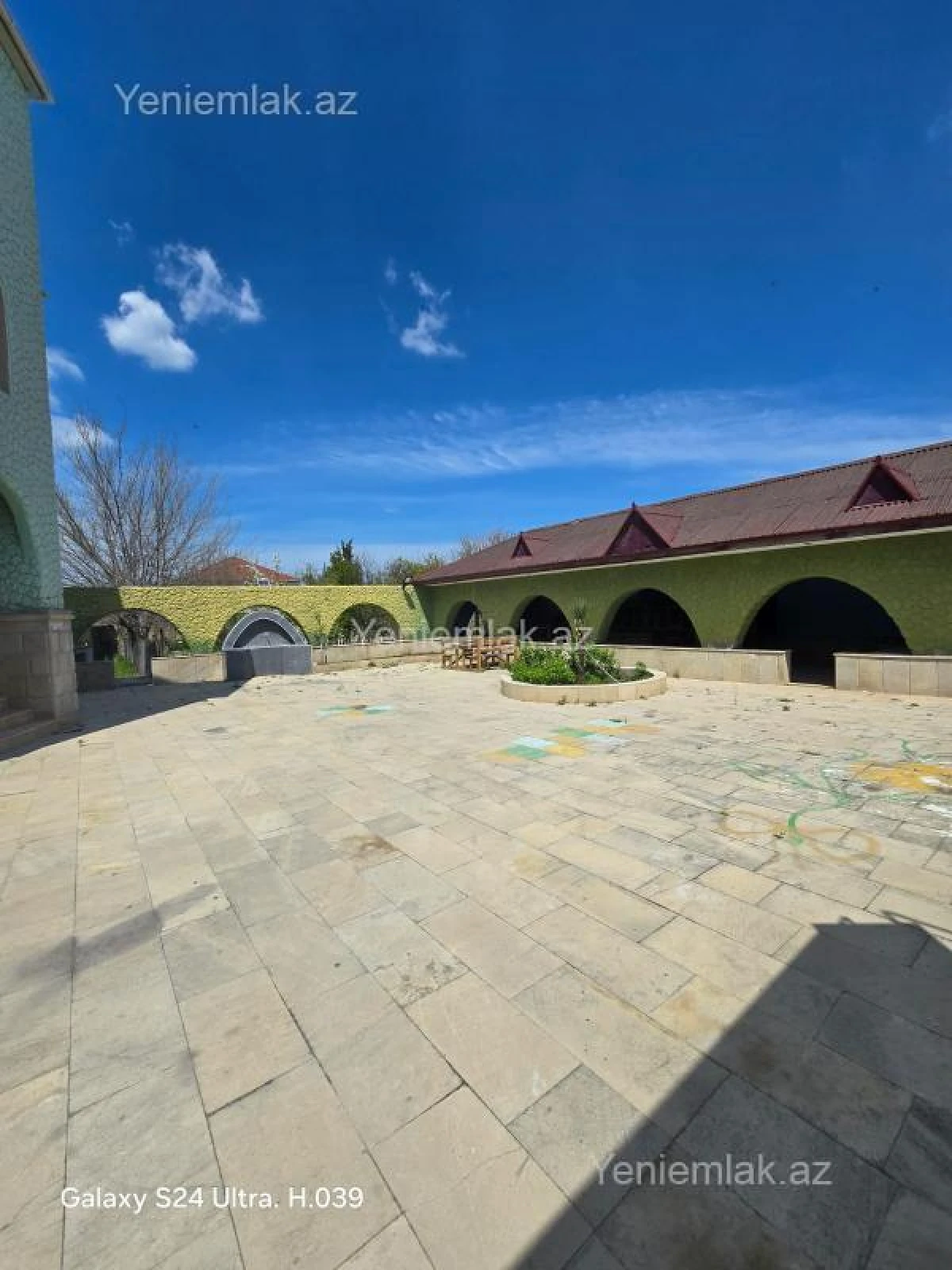 Satılır 7 otaqlı həyət evi 250 m²