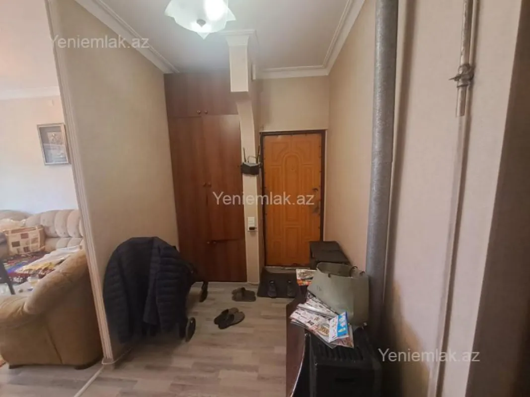 Satılır 3 otaqlı köhnə tikili 80 m²