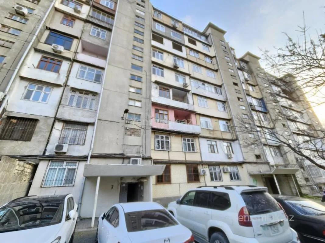 Satılır 3 otaqlı köhnə tikili 80 m²