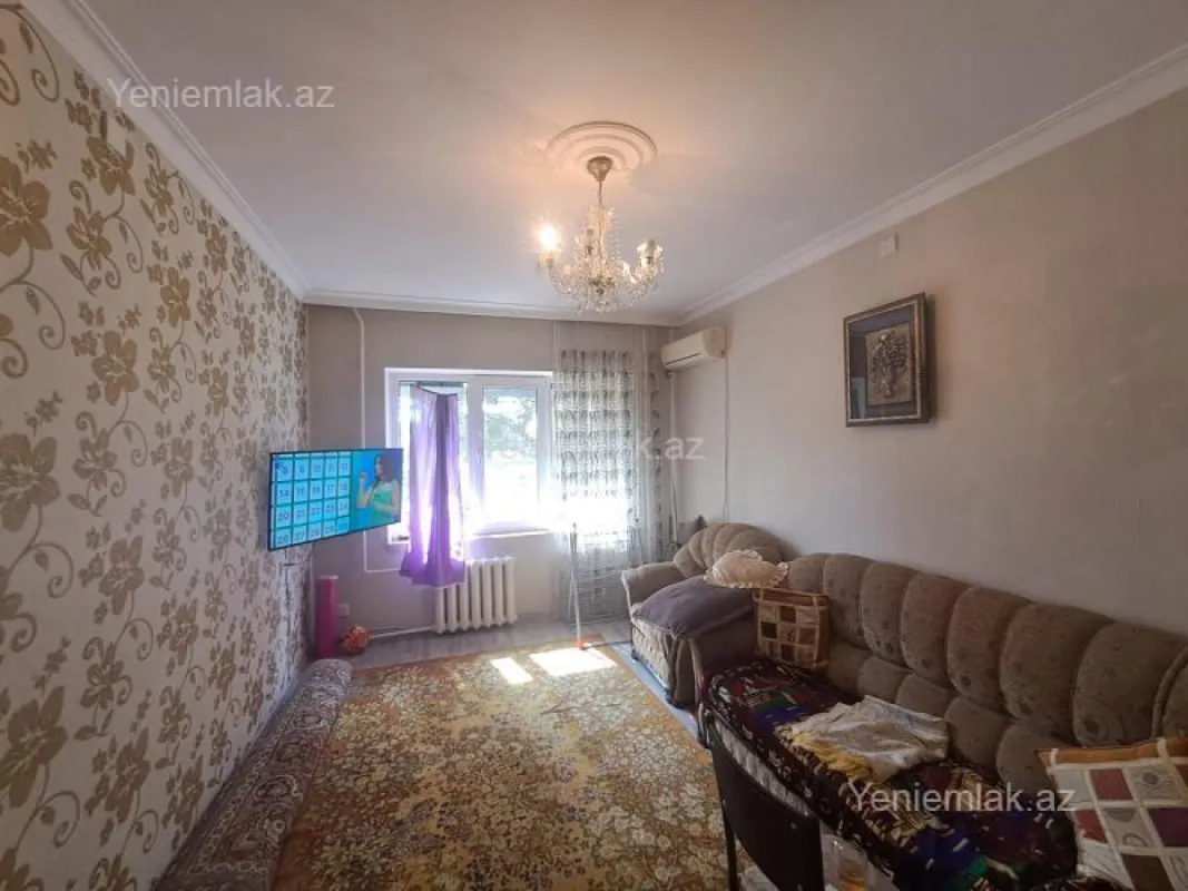 Satılır 3 otaqlı köhnə tikili 80 m²