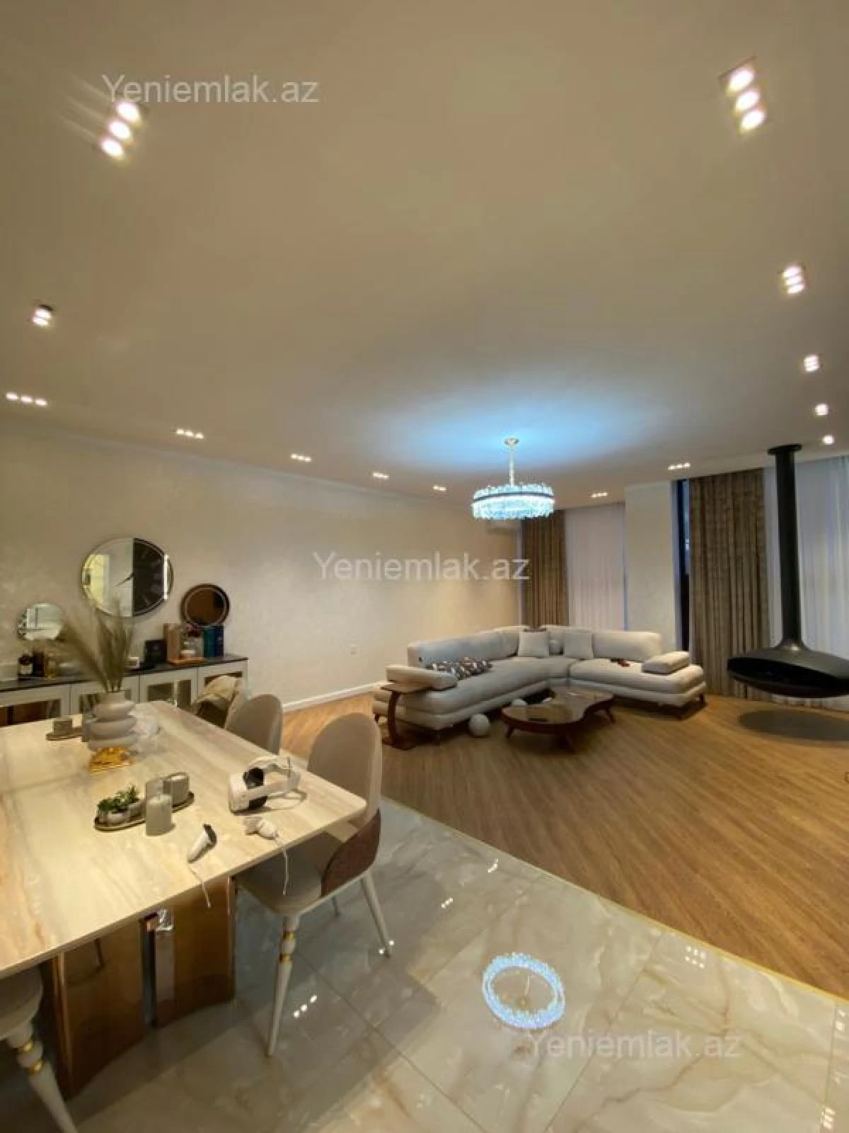 Satılır 6 otaqlı həyət evi 350 m²