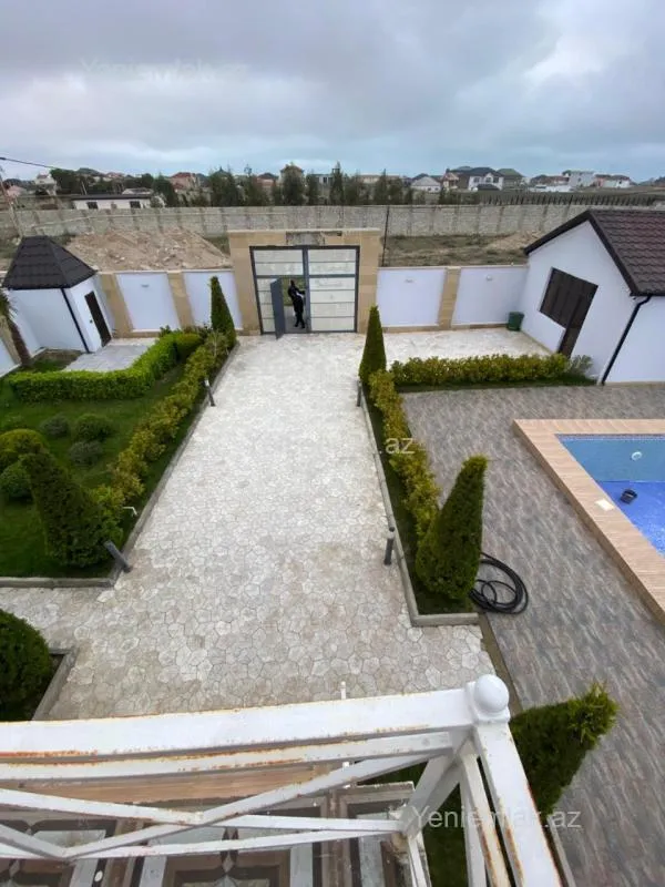Satılır 6 otaqlı həyət evi 350 m²