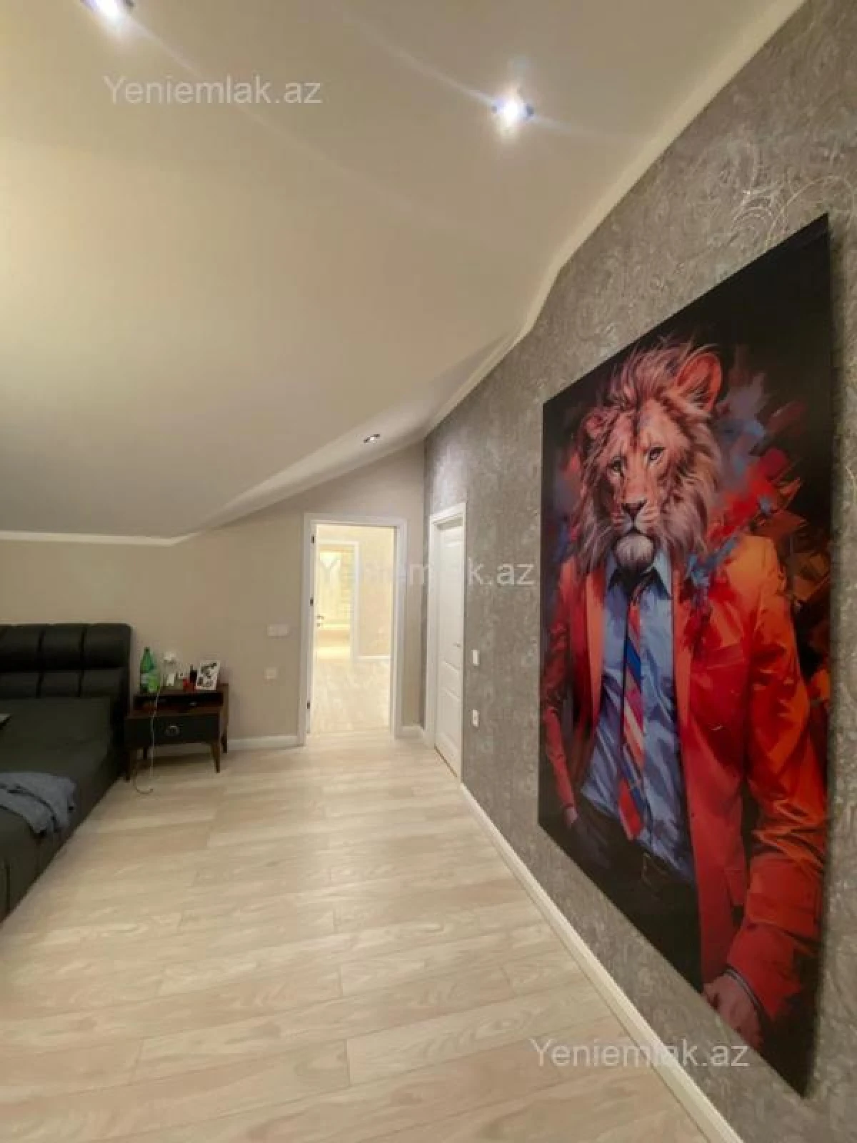 Satılır 6 otaqlı həyət evi 350 m²