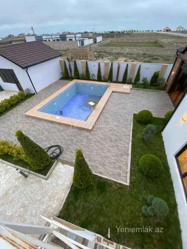 Satılır 6 otaqlı həyət evi 350 m²