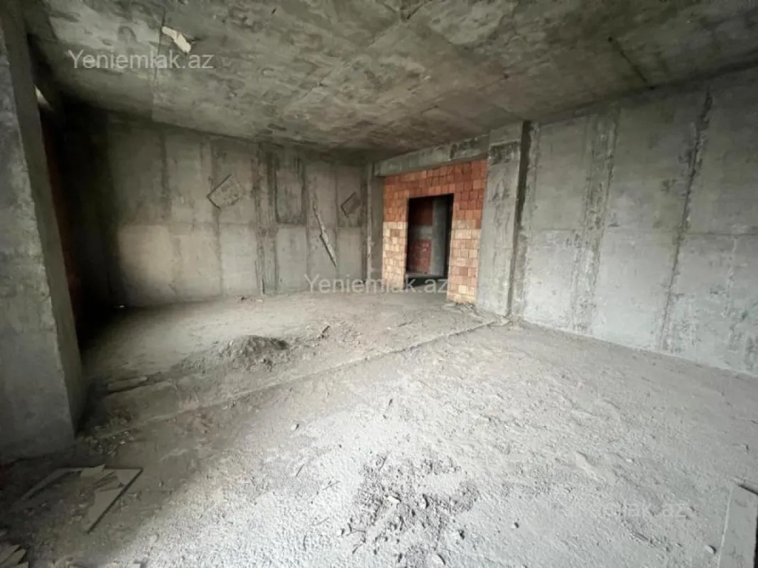 Satılır 4 otaqlı yeni tikili 185 m²