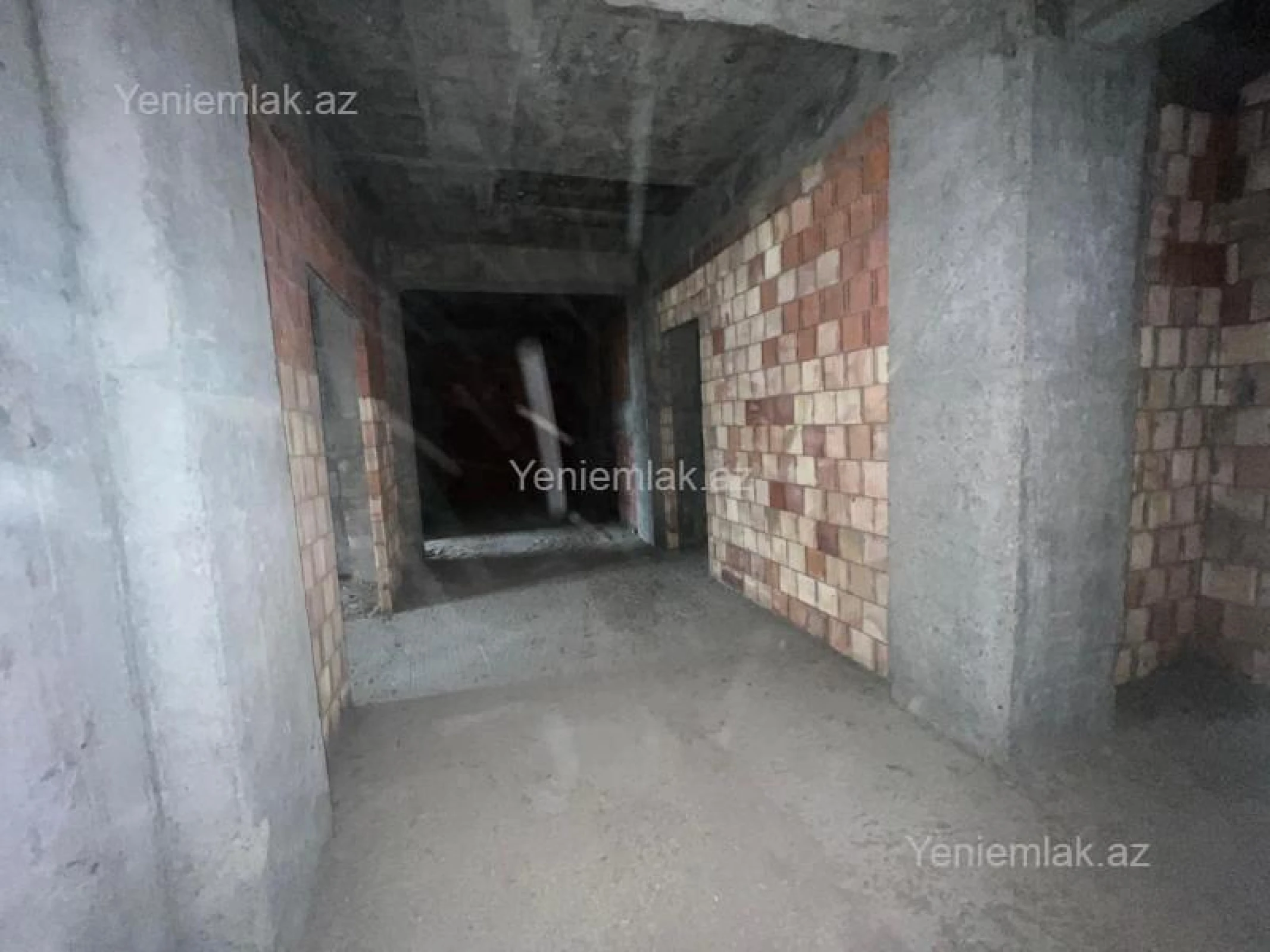 Satılır 4 otaqlı yeni tikili 185 m²