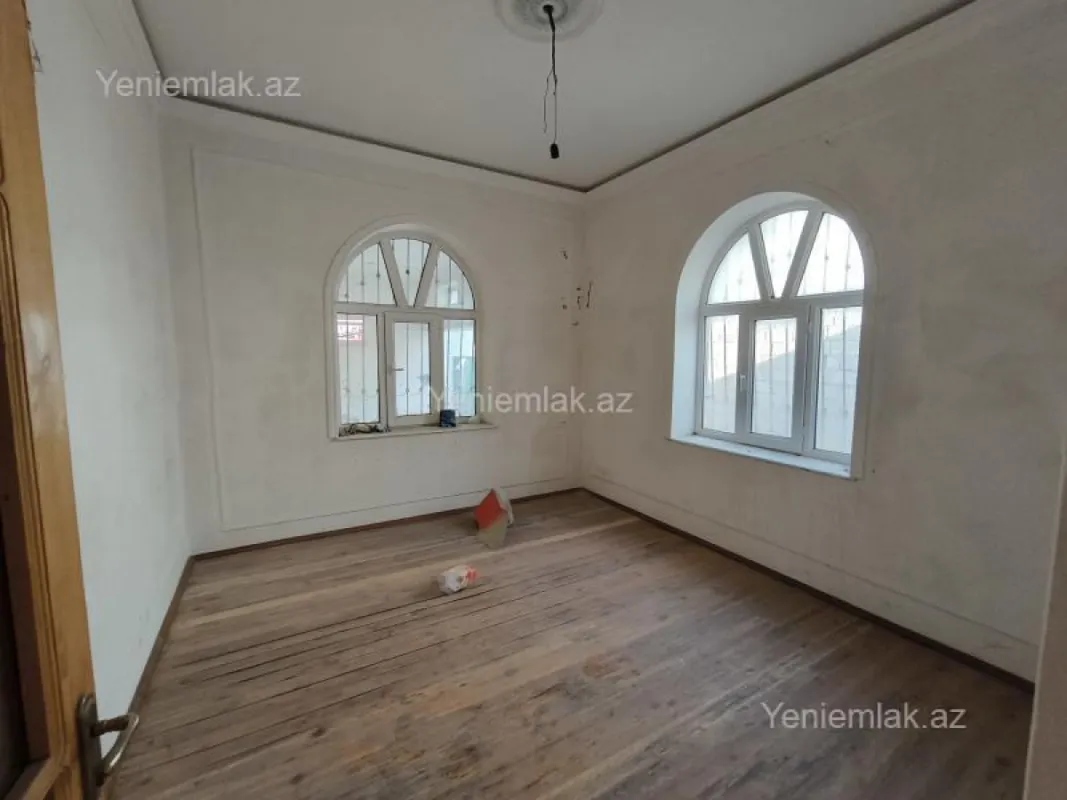Satılır 4 otaqlı həyət evi 150 m²
